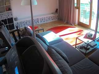 voyeurcam-julmodels-living-4