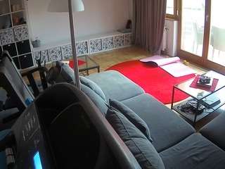voyeurcam-julmodels-living-4