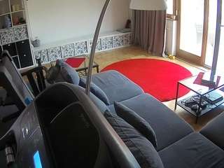 voyeurcam-julmodels-living-4 webcam