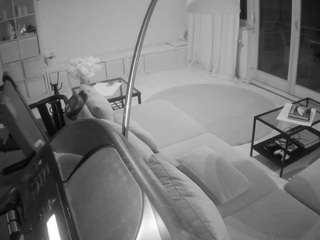 voyeurcam-julmodels-living-4