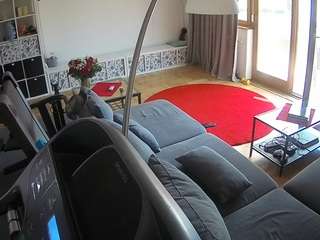 voyeurcam-julmodels-living-4