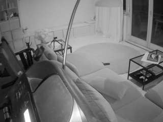 voyeurcam-julmodels-living-4