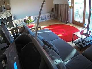 voyeurcam-julmodels-living-4 webcam