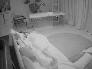 voyeurcam-julmodels-living-4 webcam