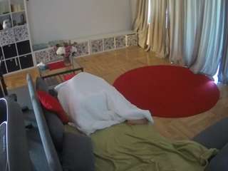 voyeurcam-julmodels-living-4