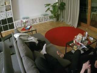 voyeurcam-julmodels-living-4