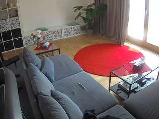 voyeurcam-julmodels-living-4