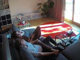voyeurcam-julmodels-living-4
