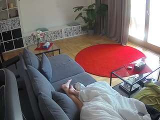 voyeurcam-julmodels-living-4