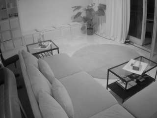 voyeurcam-julmodels-living-4