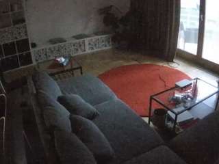 voyeurcam-julmodels-living-4 webcam