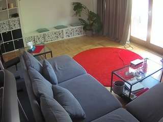 voyeurcam-julmodels-living-4