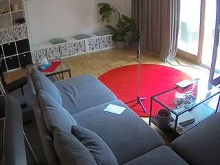 Questo modello è in diretta ora. voyeurcam-julmodels-living-4
