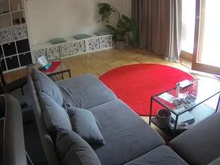 voyeurcam-julmodels-living-4