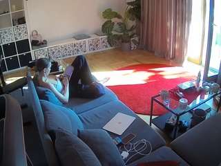 voyeurcam-julmodels-living-4