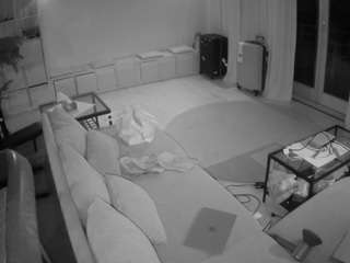 voyeurcam-julmodels-living-4