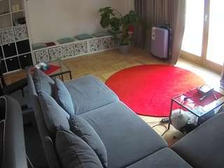 voyeurcam-julmodels-living-4