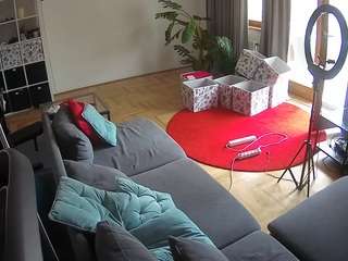 voyeurcam-julmodels-living-4
