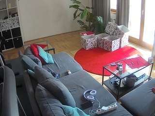 voyeurcam-julmodels-living-4