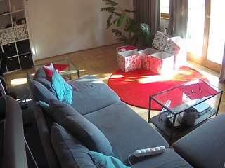 voyeurcam-julmodels-living-4