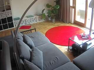 voyeurcam-julmodels-living-4