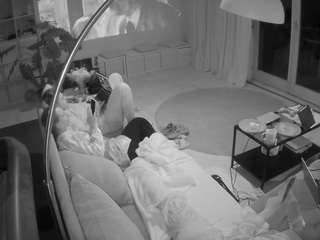 voyeurcam-julmodels-living-4