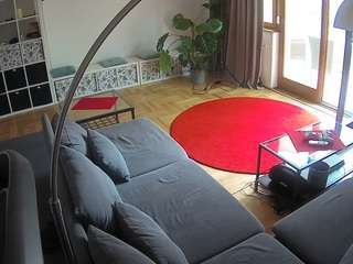 voyeurcam-julmodels-living-4