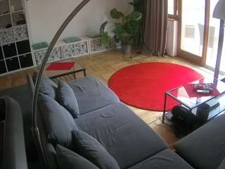voyeurcam-julmodels-living-4