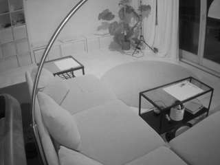 voyeurcam-julmodels-living-4