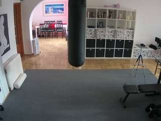voyeurcam-julmodels-living-5 from camsoda