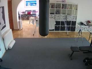 voyeurcam-julmodels-living-5