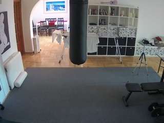voyeurcam-julmodels-living-5
