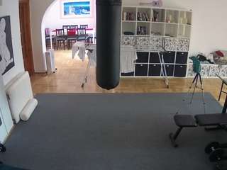 voyeurcam-julmodels-living-5