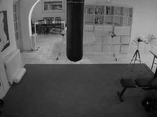 voyeurcam-julmodels-living-5