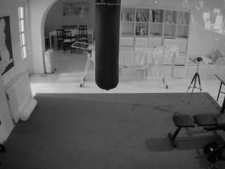 voyeurcam-julmodels-living-5