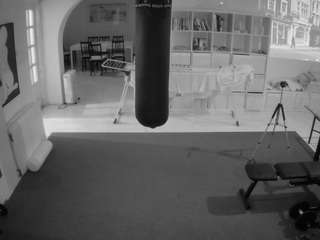voyeurcam-julmodels-living-5