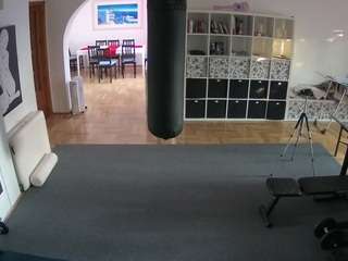 voyeurcam-julmodels-living-5