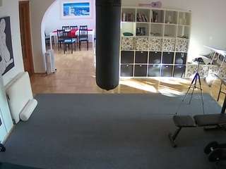 voyeurcam-julmodels-living-5