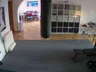 voyeurcam-julmodels-living-5