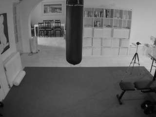 voyeurcam-julmodels-living-5
