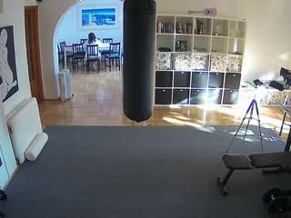 voyeurcam-julmodels-living-5
