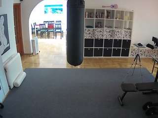 voyeurcam-julmodels-living-5