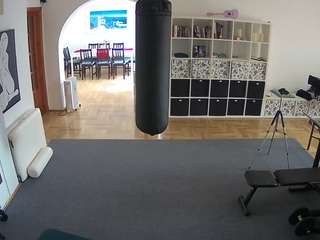 voyeurcam-julmodels-living-5