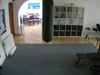 voyeurcam-julmodels-living-5