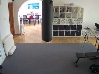 voyeurcam-julmodels-living-5