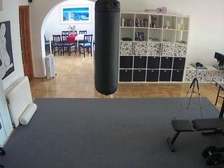 voyeurcam-julmodels-living-5