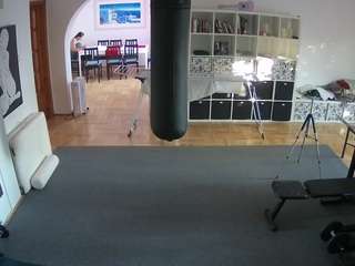 voyeurcam-julmodels-living-5