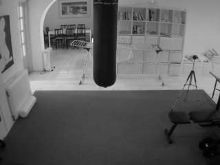 voyeurcam-julmodels-living-5