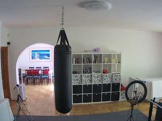 voyeurcam-julmodels-living-5
