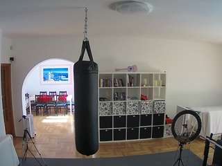 voyeurcam-julmodels-living-5